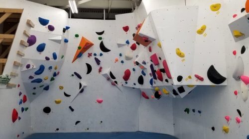 兵庫県のクライミング施設「ボルダリングジム Style（スタイル）」